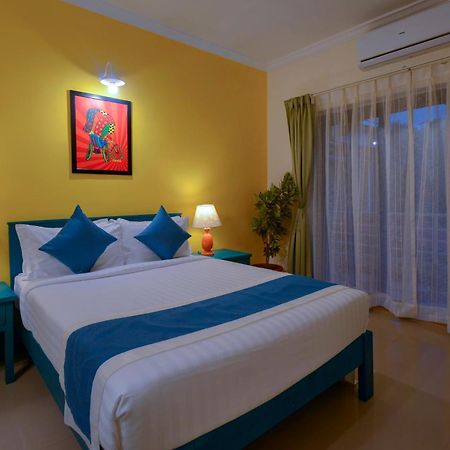 Treehouse Blue Hotel & Villas โคลวา ภายนอก รูปภาพ