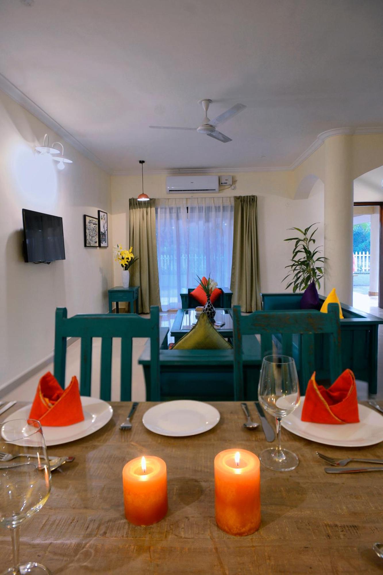 Treehouse Blue Hotel & Villas โคลวา ภายนอก รูปภาพ