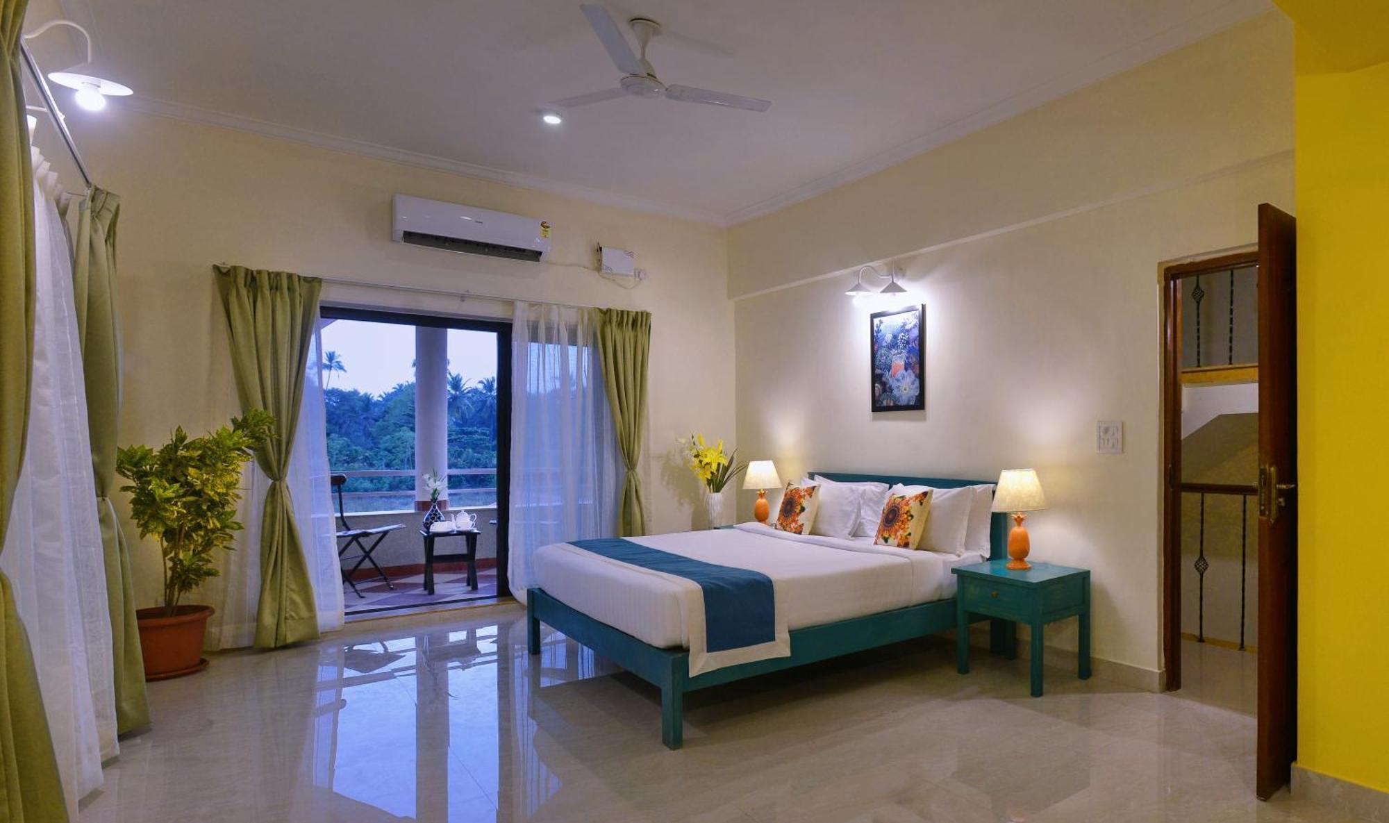 Treehouse Blue Hotel & Villas โคลวา ภายนอก รูปภาพ